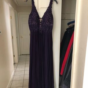 purple prom dress size 14 (Faviana 8000)